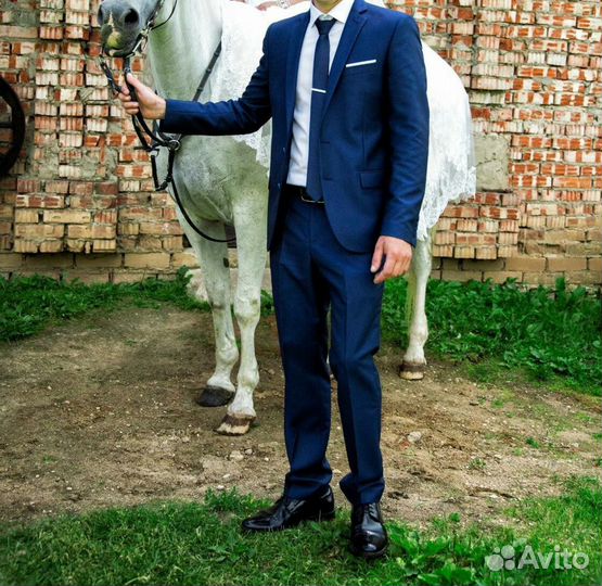 Костюм