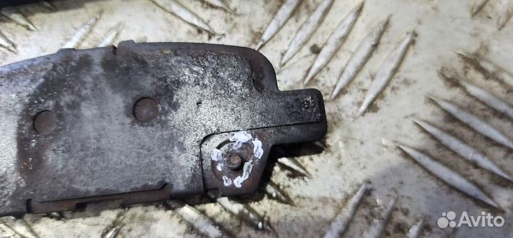 Колодки тормозные задние Nissan Juke F15