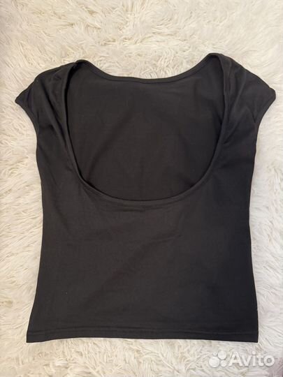 Топ с открытой спиной