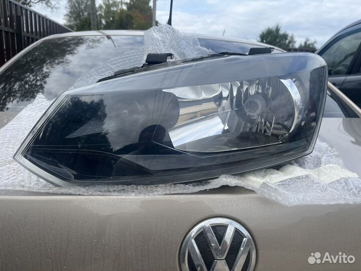 Фары на Volkswagen Polo седан