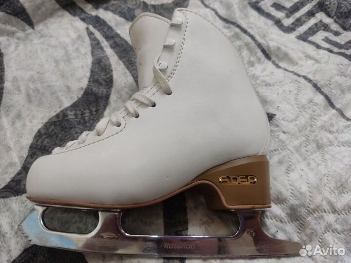 Edea motivo 210 19,7 см по стельке