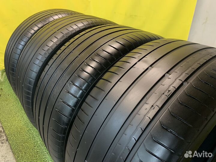 Pirelli PZero MGT 285/40 R22 и 315/35 R22