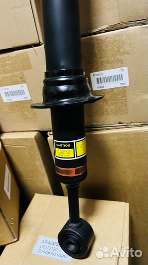 Передний амортизатор Lexus GX460