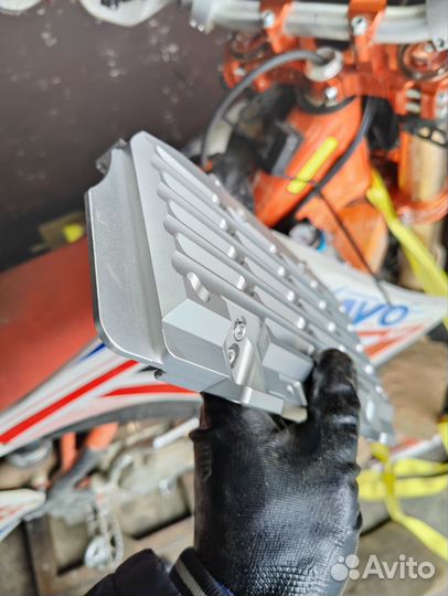 Защита радиатора алюминевая Kayo K6R