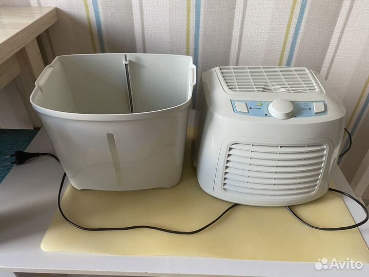 Очиститель и увлажнитель воздуха