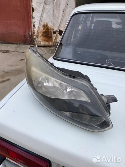 Фары на ford focus 3