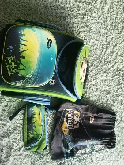 Школьный рюкзак