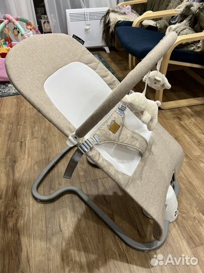 Шезлонг nuovita pulito с электронным качением