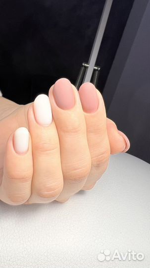 Начинающий мастер маникюра и педикюра