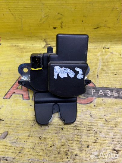 Замок багажника Kia Rio G4FA 2015