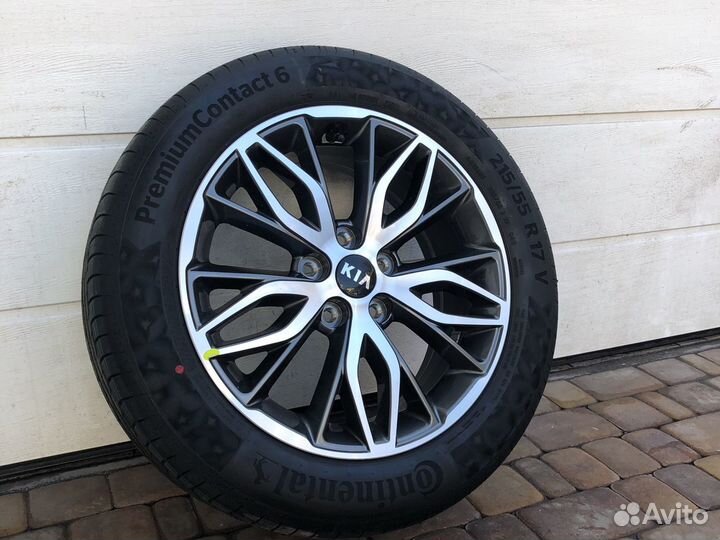 Новая запаска на Kia k5 215/55 R17 5/114,3