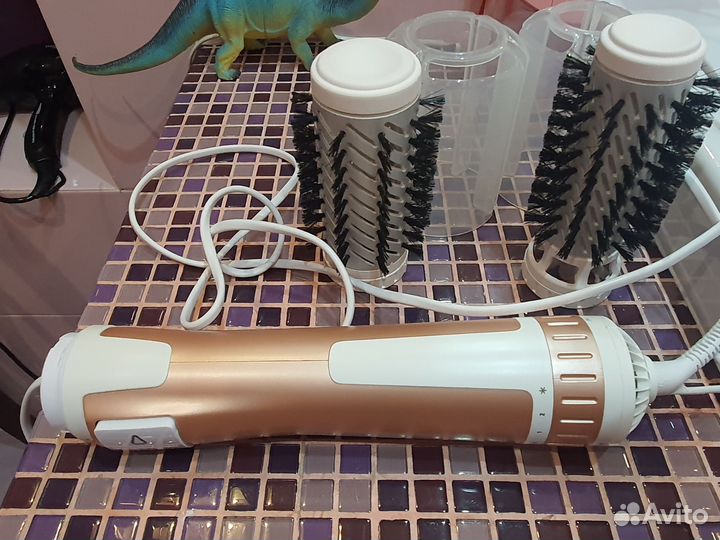 Фен-щетка для волос Brush Activ Compact