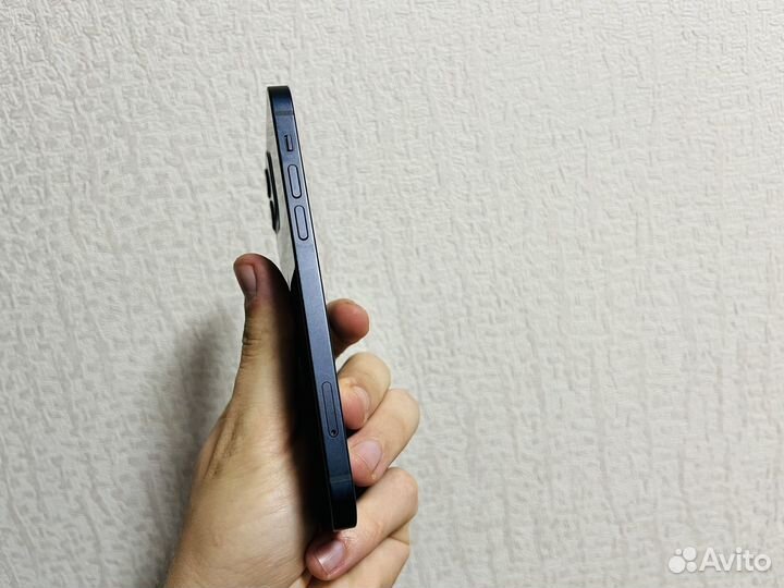 iPhone 12, 64 ГБ
