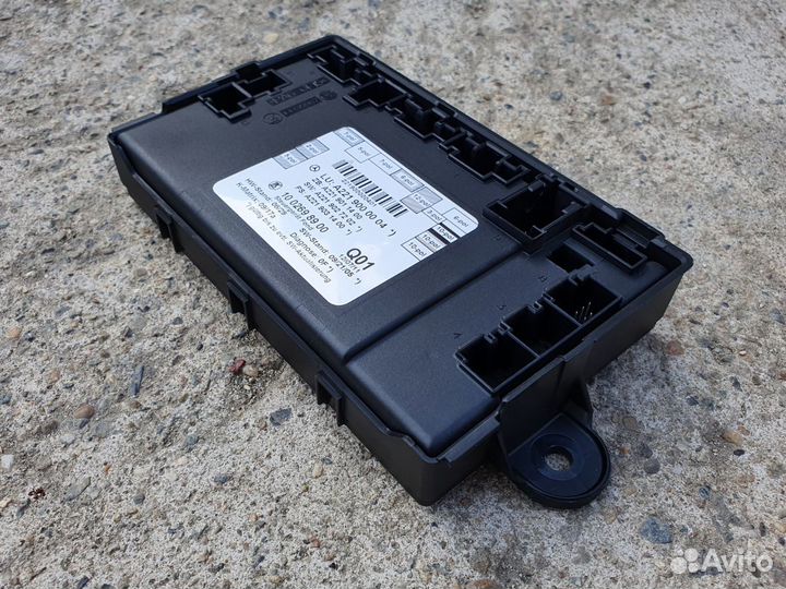 Блок управления задней дверью Mercedes W221