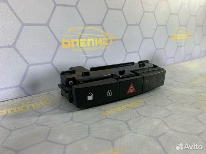 Кнопка аварийки Opel Astra J OPC A20NFT 2015