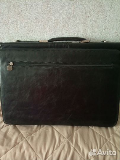 Портфель для документов из кожи