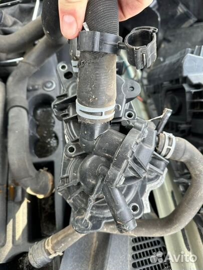 Корпус термостата Skoda Yeti 1 2015