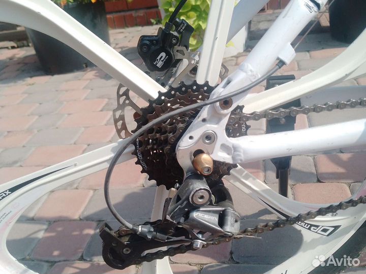 Велосипед Land rover