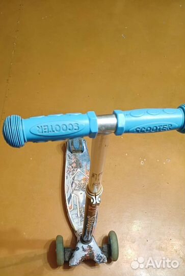 Самокат детский трехколесный