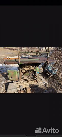 Фрезерный станок по дереву