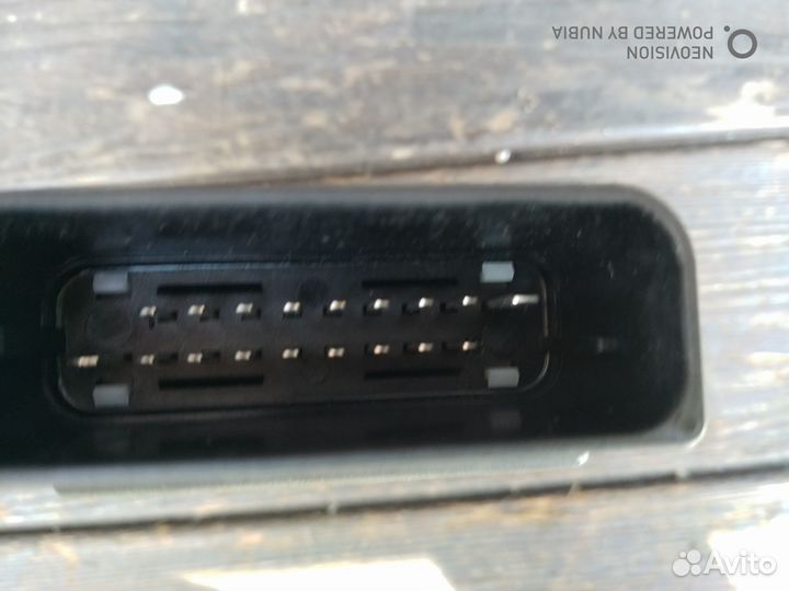 Мотор стеклоподъёмника задний правый VW Гольф 6