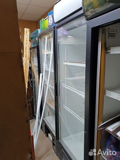 Холодильный шкаф