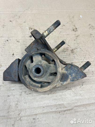 Подушка кпп задняя Toyota Corolla 8 E110 1999