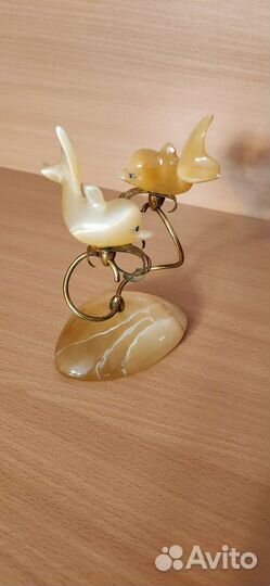 Статуэтка из селенита -уральского камня