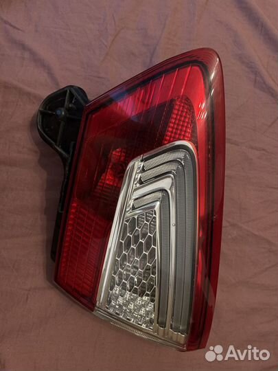 Задний фонарь Ford Mondeo 4 арт.1744243 (правый)