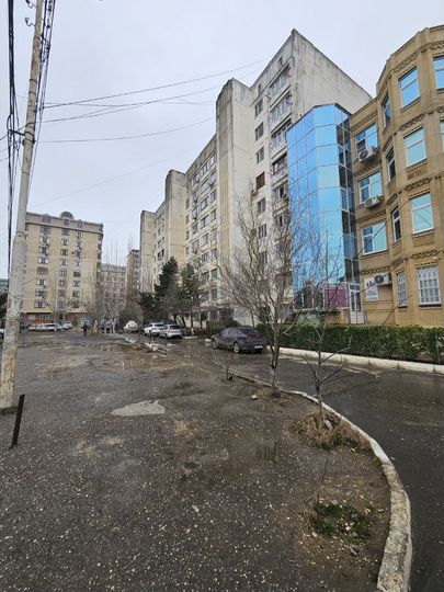 4-к. квартира, 106 м², 1/9 эт.