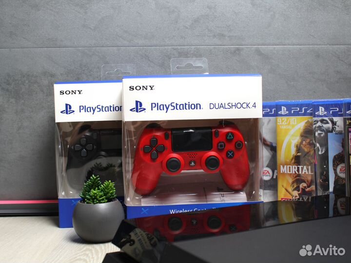 Sony playstation 4 + 2 джойстика + игры