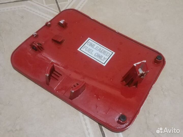 Лючок бензобака