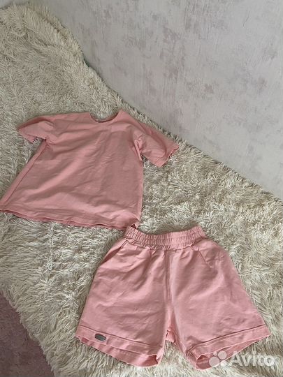 Одежда женская 40-42