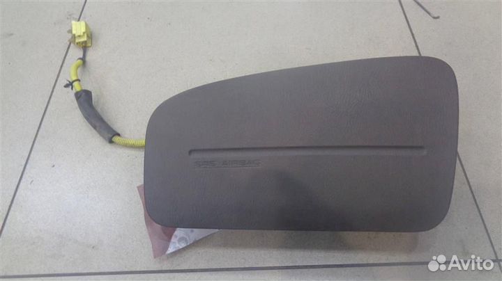 Подушка безопасности пассажирская в торпедо Nissa