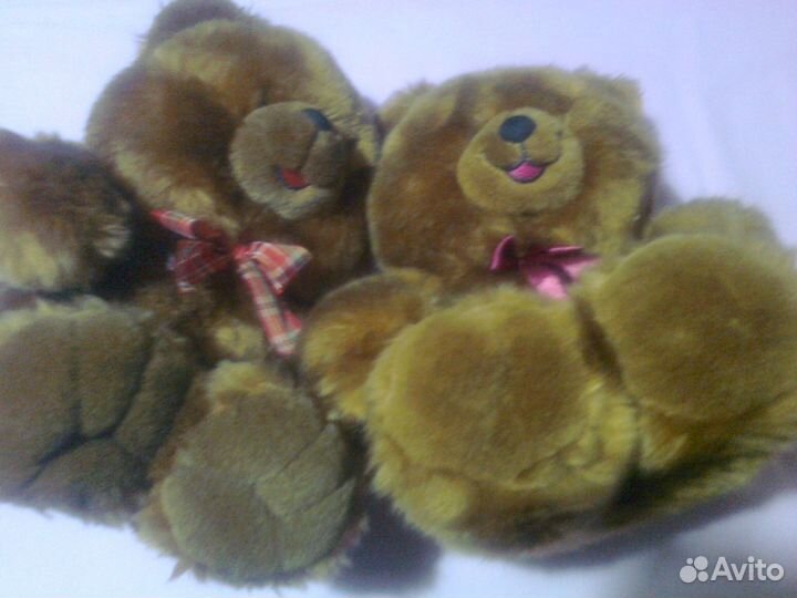 Медвежата. Новые. Высота 26см