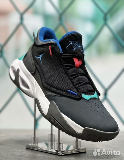 Кроссовки nike air jordan max aura 4