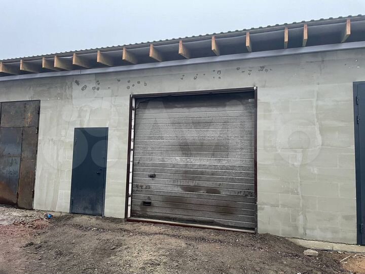 Гараж, > 30 м²