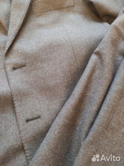 Мужской костюм из шерсти