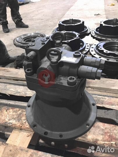 Гидромотор редуктора поворота JCB JS240C