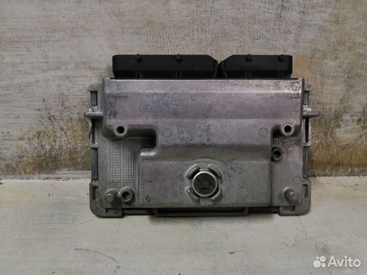 Блок управления двс эбу cgpc 1.2 Skoda Rapid