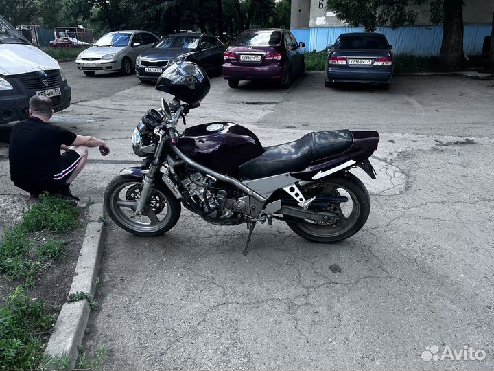 Продам Honda cb-1