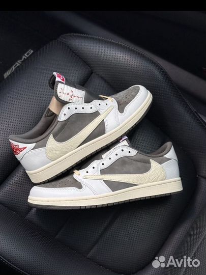 Nike air jordan 1 travis scott reverse mocha