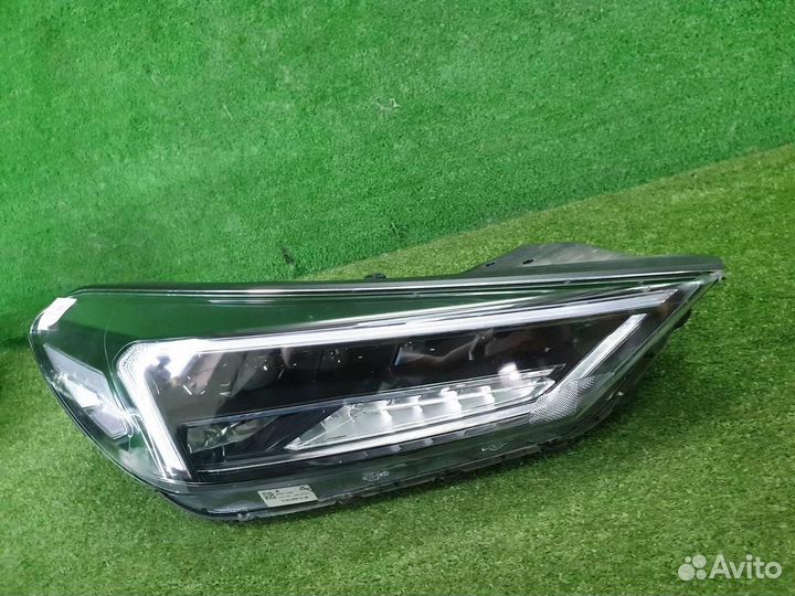 Фара правая Hyundai Tucson