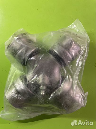 Крестовина карданного вала