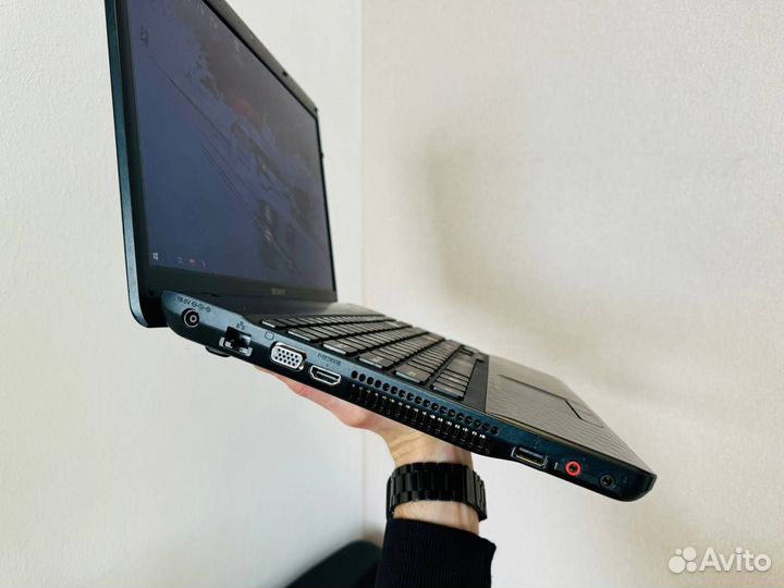 Мощный Ноутбук Sony Vaio 15'6 - Core i3/6Гб/320Гб