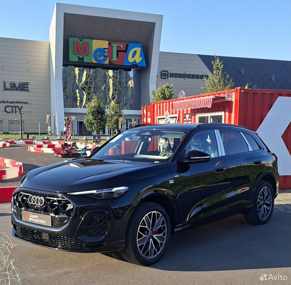 Audi Q5L 2.0 AMT, 2026, 164 км