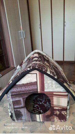 Домик для кошечки или маленькой собачки