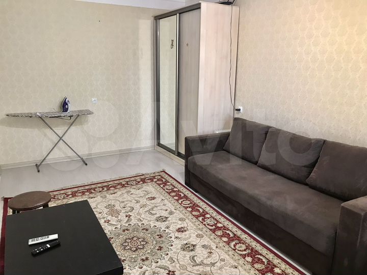 1-к. квартира, 40 м², 8/10 эт.