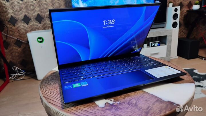 Asus ZenBook 14X 14” 4K Oled 90Hz/MX450