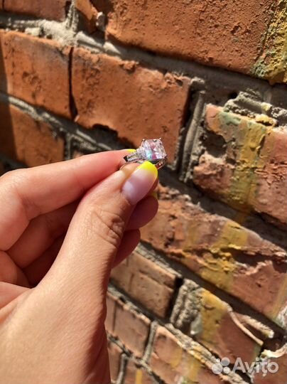 Серебряное кольцо